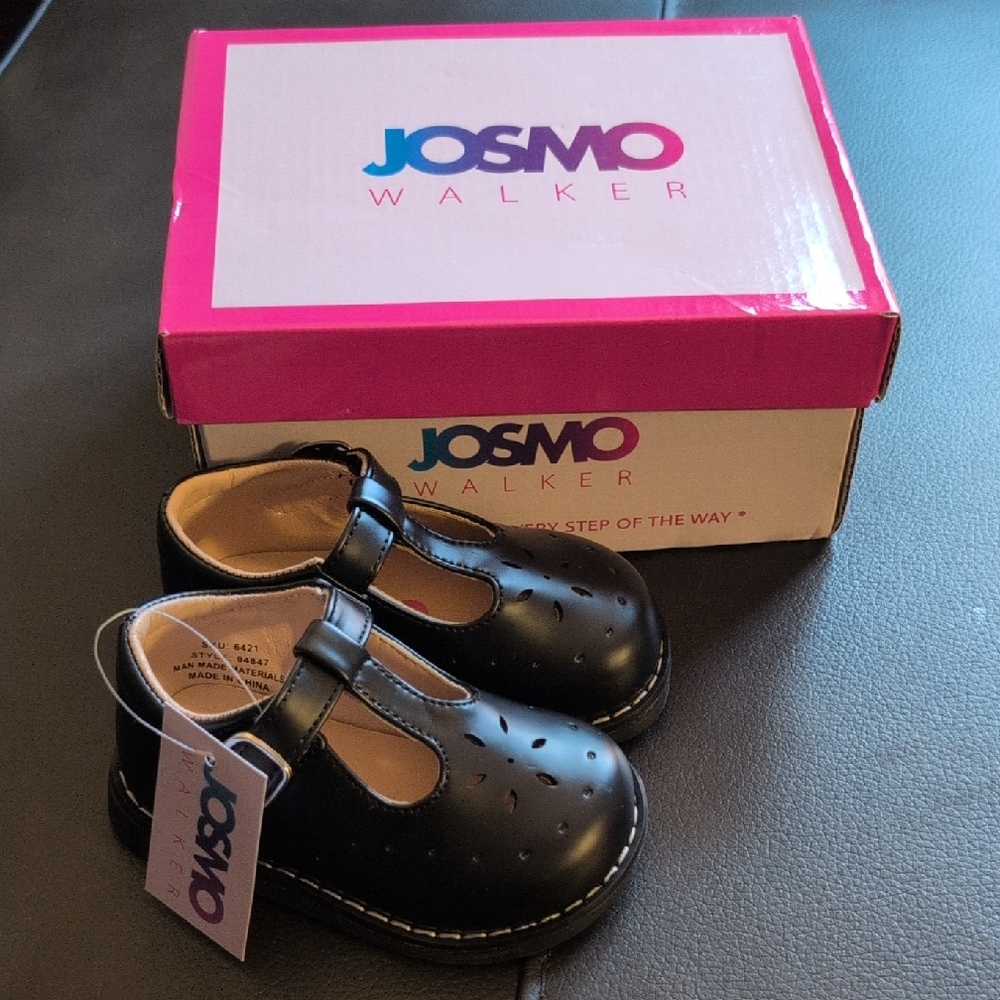 New In Box Josmo Walker T-Strap Mary Jane Size 4 Toddler